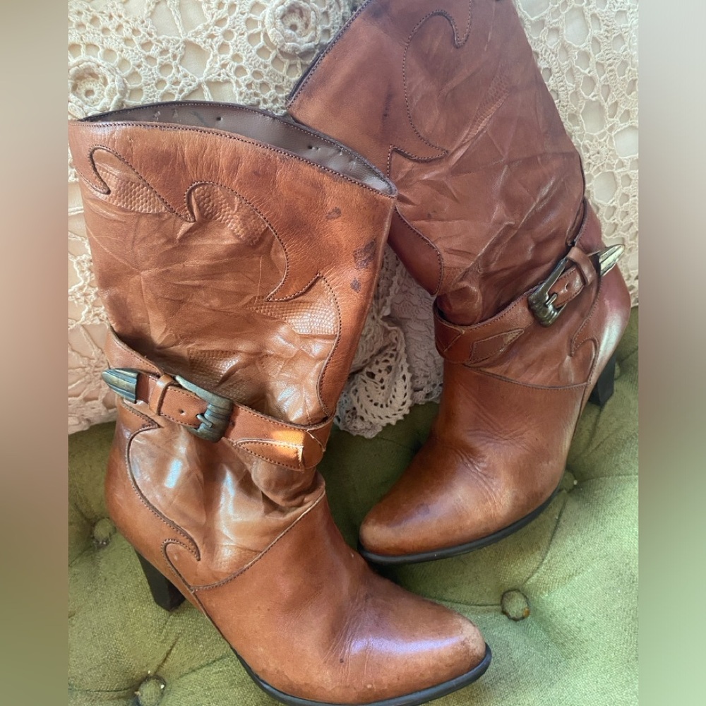 Vintage Tan Leather Ankle Boots - Picture 5 of 6